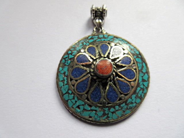 Pendentif en turquoise et corail - modle 5